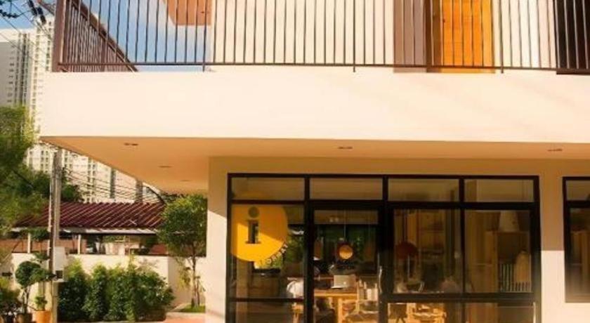 Yellow Moon Hotel Pattaya Esterno foto